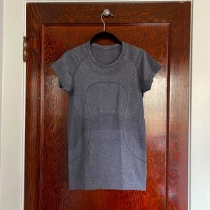 Lululemon Women’s Swiftly Tech Short Sleeve Shirt, size 6